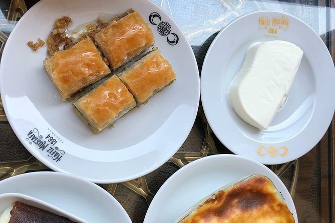 Istanbul Traditional Food Tour with Dinner on Off-Touristy-Path - Meeting in Karaköy and starting with a local-facing pier