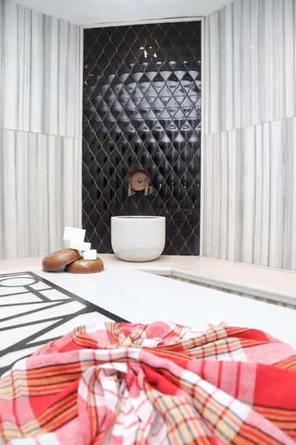 Istanbul: Traditional Turkish Bath with Foam and Oil Massage - Foam Massage and Oil Massage, What Makes It Feel Traditional