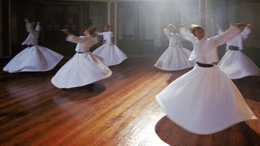 Istanbul: Traditional Whirling Dervishes Near Hagia Sophia - The live Sufi music: ney, kudüm, and kanun in real time