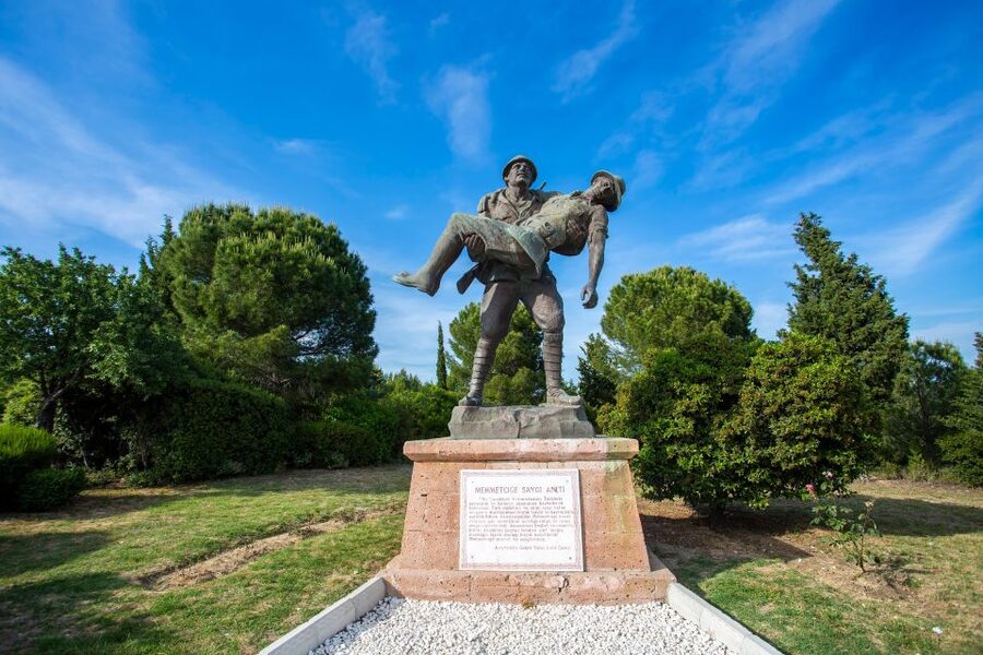 Istanbul: Troy Guided Bus Tour with Ferry Tickets & Lunch - Should you book the Istanbul to Troy guided bus tour?