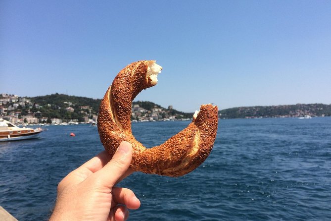 Istanbul True Discovery Tour - Bosphorus Strait cruise lunch and the Europe-to-Asia quick-step
