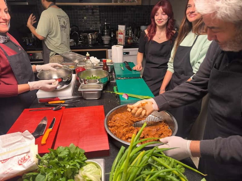 Istanbul: Turkish Cooking Class with a Professional Chef - Chef’s Table Eating, Plus Recipes You Actually Keep