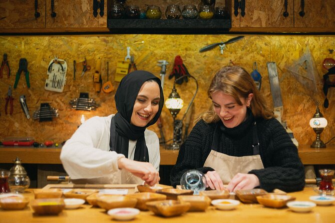 Istanbul Turkish Mosaic Lamp Workshop in Old Town - All Included - Where you meet by Eminonu Square, and how not to get lost