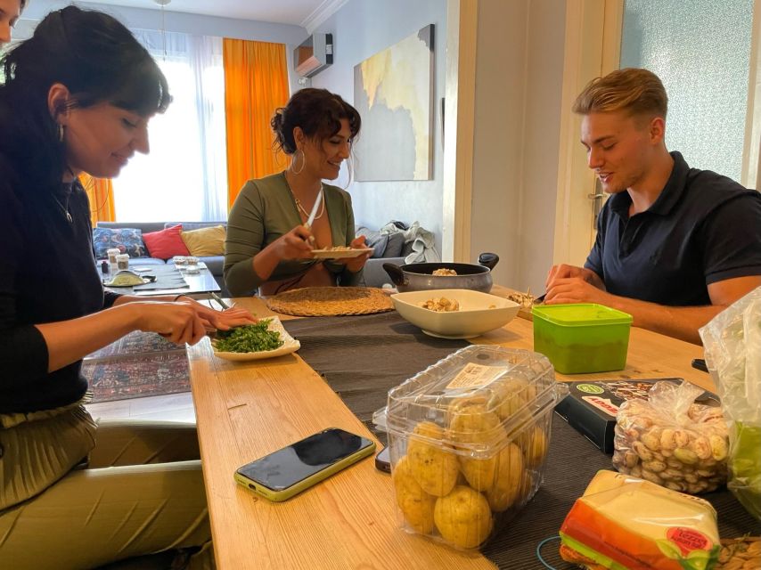 Istanbul: Vegan/Vegetarian Cooking Class with Locals at Home - The 2.5 Hour Flow: Tea First, Then Cooking Side By Side
