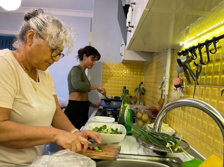Istanbul: Vegan/Vegetarian Cooking Class with Locals at Home - Mantı Dumplings: The Comfort Food That Teaches Technique