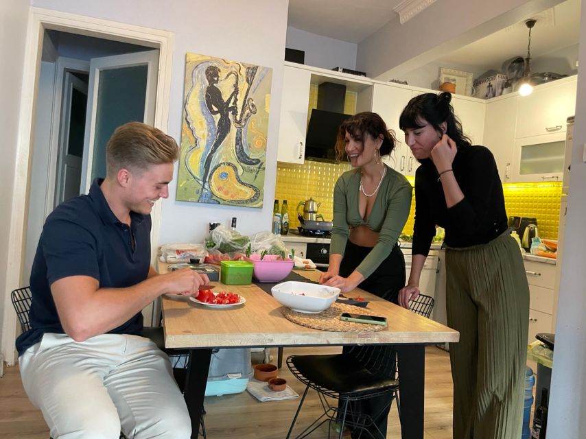 Istanbul: Vegan/Vegetarian Cooking Class with Locals at Home - Plant-Based Turkish Cooking: How the Adaptation Works