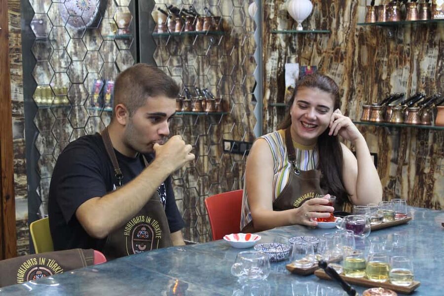 Istanbul: World Teas & Turkish Tea Brewing, Tasting Workshop - Making your own blend to take home