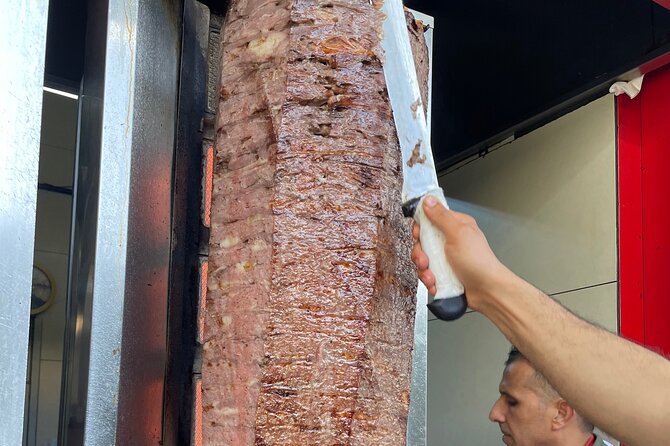 Kebab Crawl Istanbul - Backstreet lahmacun cooking, thin crust and hands-on tasting
