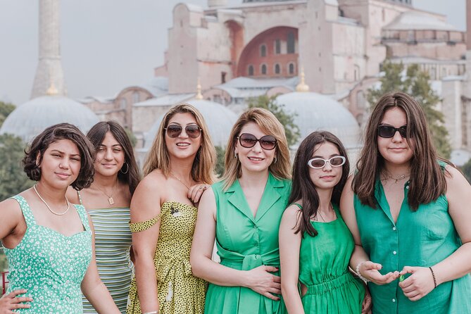 Love in Istanbul: Perfect Photo Moments at Iconic Locations - Price and value: why $240.30 can make sense