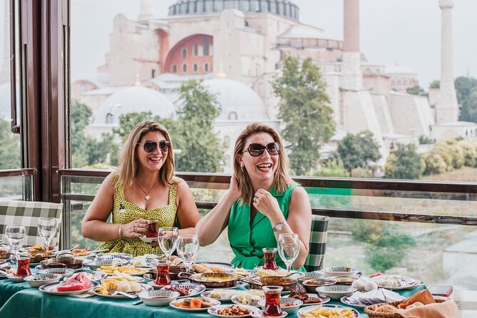 Love in Istanbul: Perfect Photo Moments at Iconic Locations - The short session that gets you real variety (not just one perfect shot)