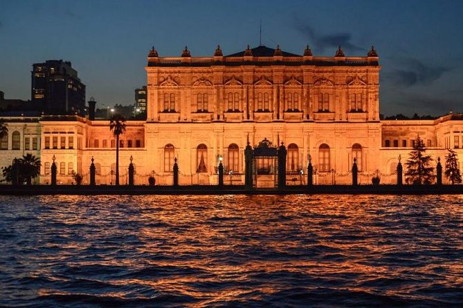 Luxury Bosphorus Dinner Cruise with Turkish Night Show - The Turkish Night Show: Henna, Belly Dance, and a Full Program