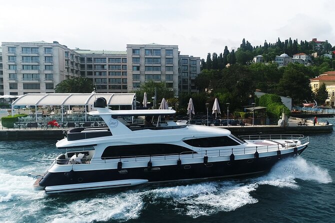 Luxury Bosphorus Yacht Cruise – Stopover in Asian Side - Kanlica Meydani: The 20-Minute Asian Side Break for Yogurt