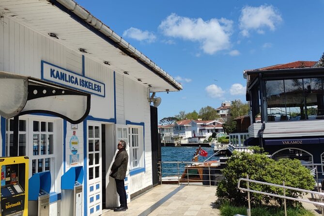 Luxury Bosphorus Yacht Cruise – Stopover in Asian Side - Price and Value: Why This Costs About $36.30