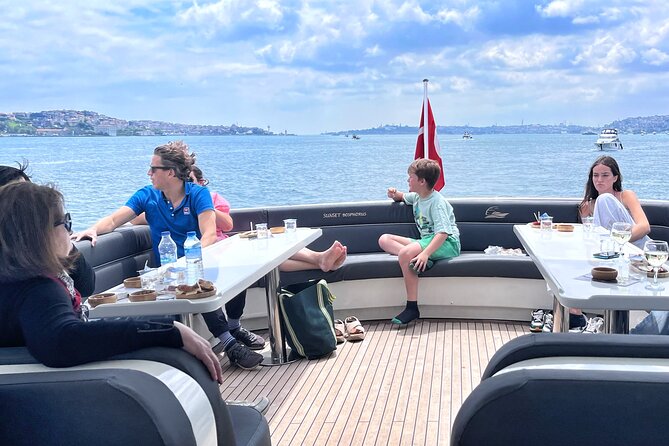 Luxury Bosphorus Yacht Tour – Asian Side Stop & Exploration - Kanlıca Meydani: the Asian-side stop for creamy yogurt