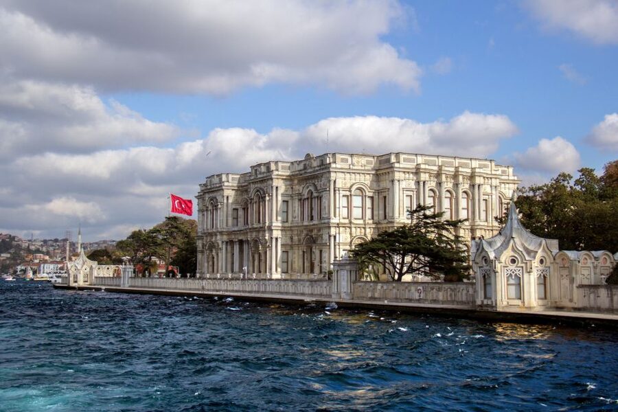 Morning Bosphorus Cruise and Spice Bazaar - A 4-hour schedule that actually fits a first trip