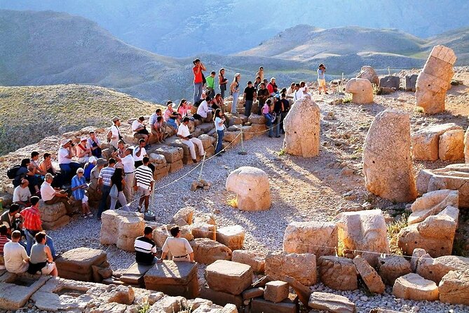 Nemrut Mountain Tour from Istanbul - 2 Days 1 Night - Mount Nemrut Sunrise and Sunset: Statues, Royal Tomb, and Viewing Rhythm
