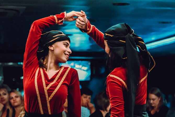New Year's Party on the Bosphorus Dinner Cruise - Your Dinner Plan: Menu Variety, Drinks, and Turkey at the Center
