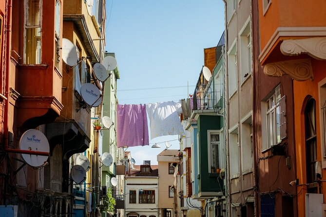 Off Beaten Path of Istanbul: Fener & Balat District Private Guided Tour - Price and What $375 Buys in Real Terms