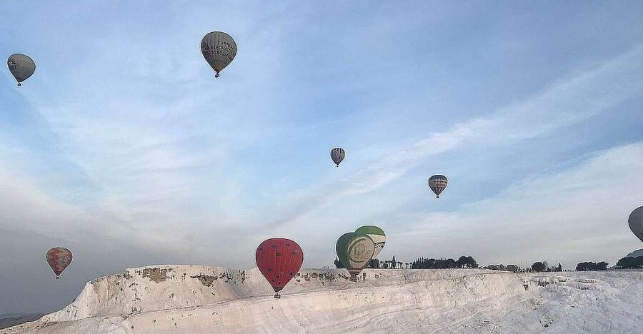 Pamukkale Day Tour With Flights and Transfers from Istanbul - Price and logistics: is $424 good value for this route?