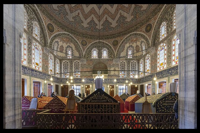 Photograph Istanbul - Üsküdar on the Asian side: bazaars, baroque mosques, and big panoramas