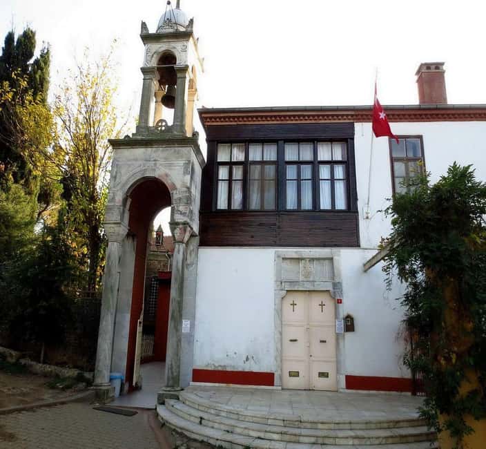 Princes Island Full Day Tour - Heybeli or Kınalı & Büyükada - How you get around once you land: electric car, bikes, and smart walking