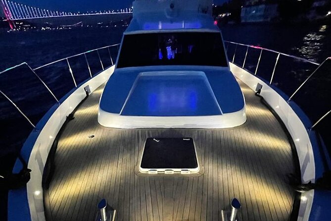 Private 2-Hour Bosphorus Cruise with Yacth - Coffee and tea, pricing, and who should book