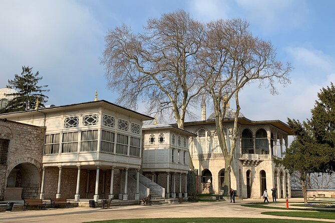 Private 5-6h: Topkapi + Hagia Sophia + Blue Mosque + Grand Bazaar - Your guide experience: Furkan, Can, and the art of pacing