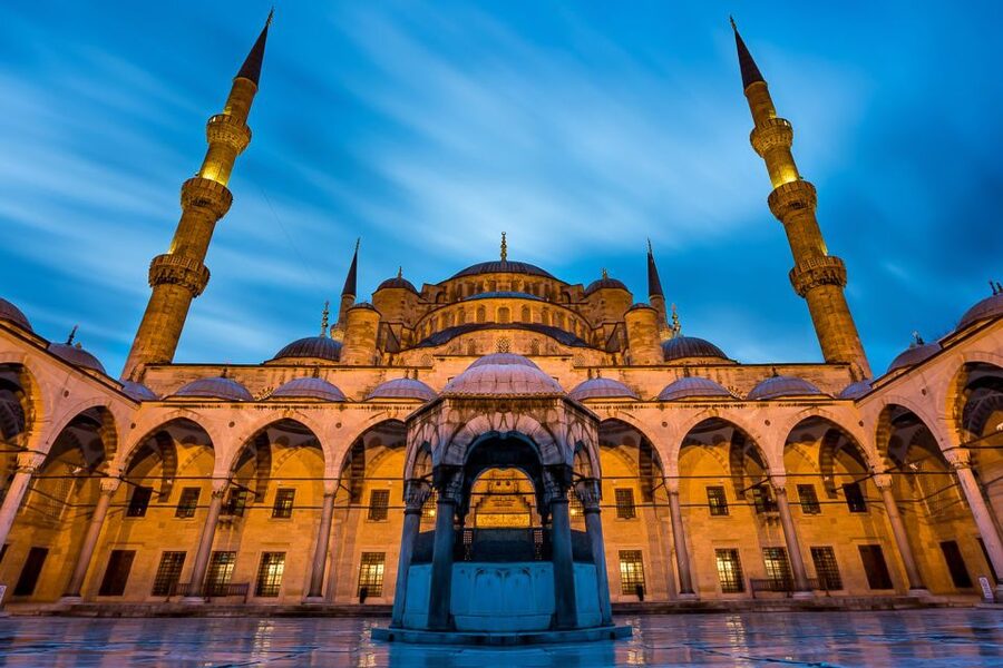 Private 7-Hour Istanbul Tour with Red Carpet Treatment - Hippodrome of Constantinople: Obelisk, Serpentine Column, and the German Fountain