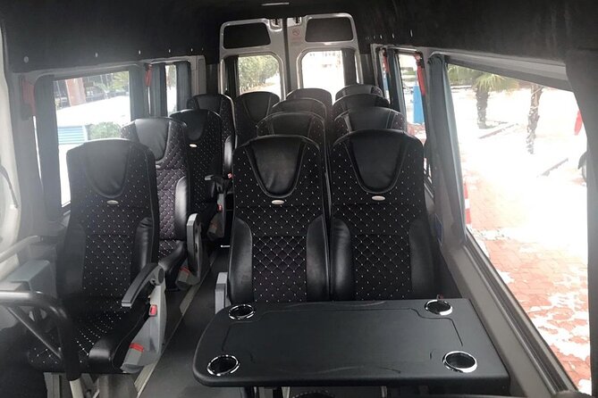 Private Arrival Transfer from Istanbul Airport to City Center - Pickup and meet-and-greet details, from Gate 13 to SR25