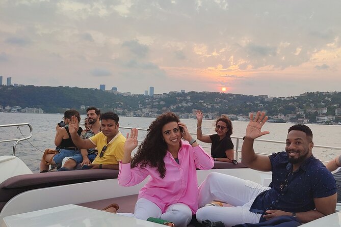 Private Bosphorus Sightseeing Cruise on Luxury Yacht - Kız Kulesi, the Golden Horn, and Galata Tower: your water-based Istanbul checklist