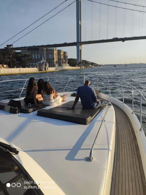 Private Bosphorus Yacht with Local Guide and Snacks - Where to Meet and How to Time Your Arrival
