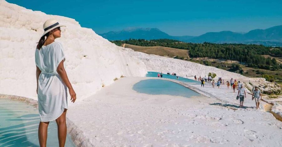 Private Daily Pamukkale Tour from Istanbul by Plane - Why fly from Istanbul to Denizli for Pamukkale?
