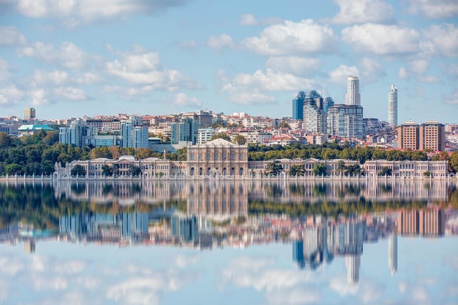Private Excursion: Jewels of Istanbul Tour with a Boat Ride - Lunch break on your own: how to make it painless