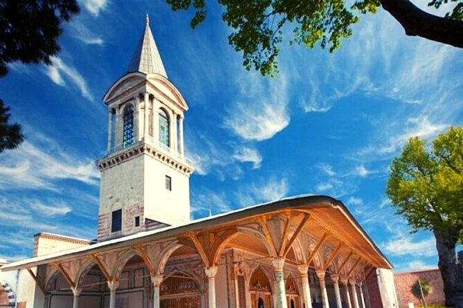 Private Guided Basilica Cistern and Topkapi Palace with Skip Line - The photo plan: reflections, marble, and garden light