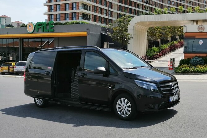 Private Istanbul Airport (IST) Transfer To/From City Center - Meeting at IST: Gate 13, Peron 13, and the R99 Sign