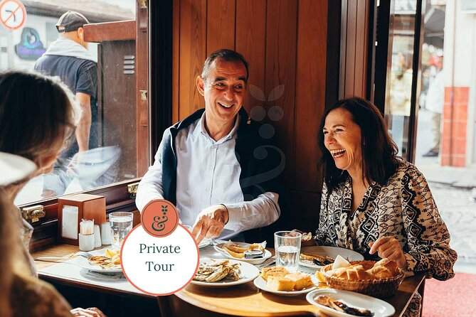 PRIVATE ISTANBUL FOOD TOUR & Hidden Pearls of the old city - Misir Çarşısı spice market: the flavor lesson you will remember