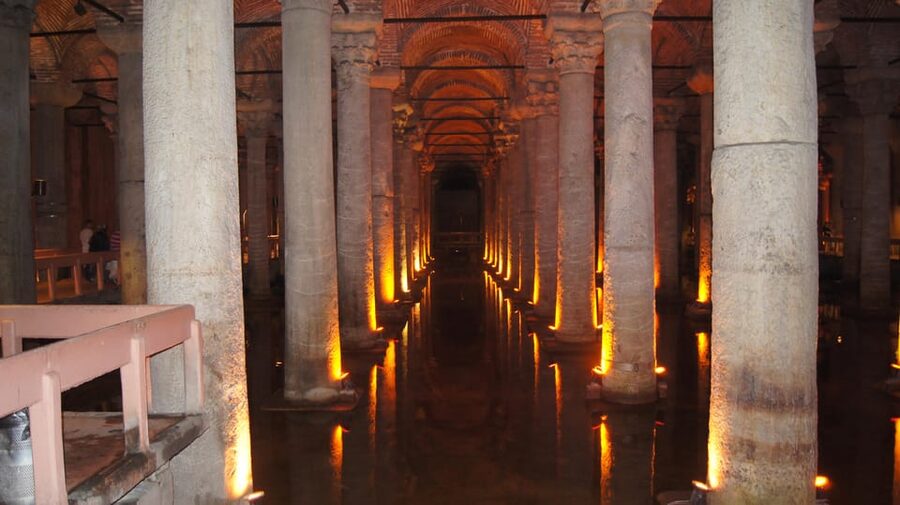 Private Istanbul Highlights Tour with a VIP Van - A realistic breakdown of your 4-hour flow