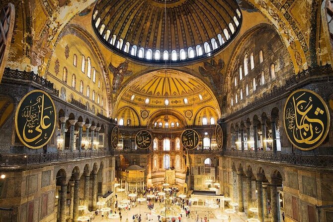 Private Istanbul Tour Experience | Luxury Services - Best Quality - Stop 1: Topkapi Palace, built to show power