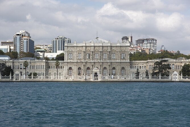 Private Layover Sightseeing Experience of Istanbul - Topkapi, Galata Tower, Dolmabahce, and the way your route tells a story