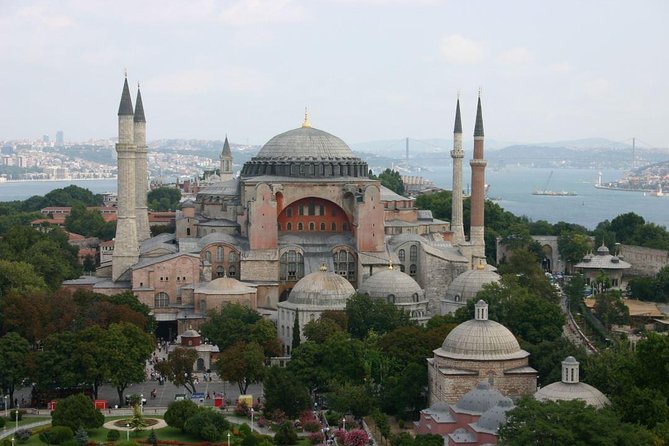 Private & Mini Group Istanbul 7 hours Tour with TRAM. Save time - Stop 1: Galataport and the Tram Ride That Saves You