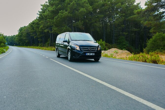 Private One-Way Transfer: Istanbul Airport ↔ City Hotels - Timing in Istanbul Traffic: How to Think About the 45 Minutes to 1 Hour 15