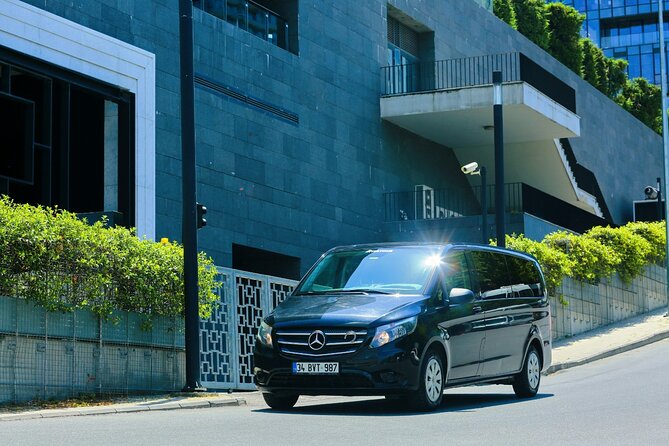 Private One-Way Transfer: Istanbul Airport ↔ City Hotels - What You’ll Get on Arrival: Luggage Assistance and a Clean Drop-Off
