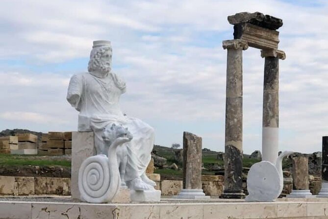 Private Pamukkale Day Tour from Istanbul by Plane - Lunch in the countryside, plus the nice extras your guide can arrange