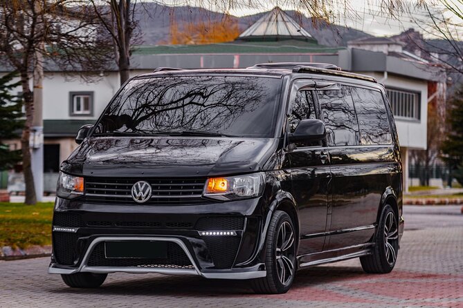 Private Sabiha Gokcen Airport to Hotel Transfer - Finding Your Driver: Column 9, F21 at Sabiha Gokcen