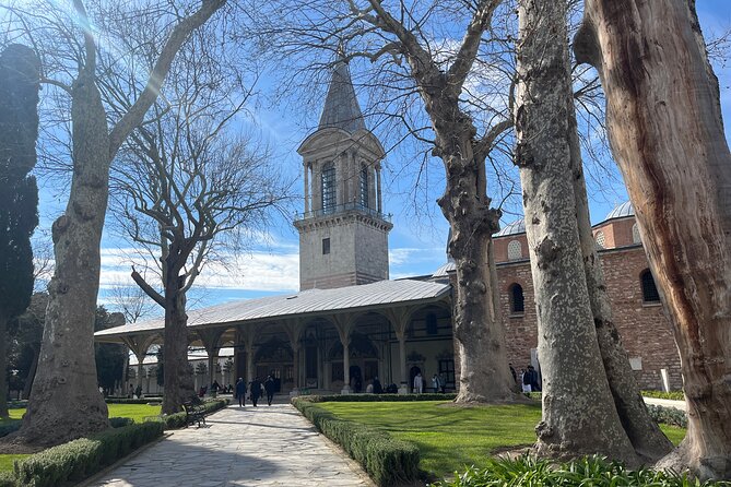 Private Tour to Historical Peninsula in Istanbul - Hagia Sophia Grand Mosque: seeing the Roman-Byzantine-Ottoman layers