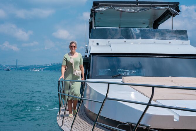 Private Yacht Cruise on The Bosphorus in Istanbul - Golden Horn shoreline and Galata Bridge: the quick orientation moment