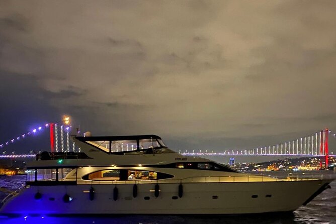 Romantic Night Cruise Live Violinist - Bridges at night: Bosphorus Bridge and Fatih Sultan Mehmet Bridge
