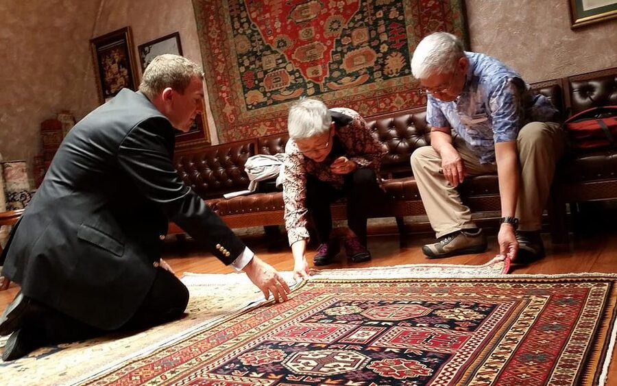 Rug Shopping Private Tour with expert Grand Bazaar - Wholesale connections, silk options, and why price can be fair here
