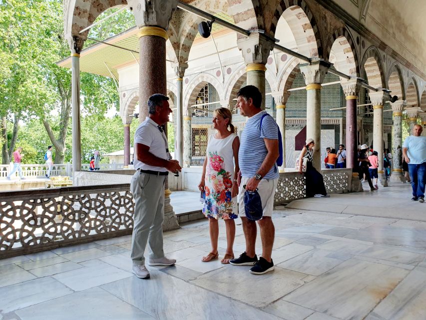 Rug Shopping Private Tour with expert Grand Bazaar - Ali YALNIZ and the anti-stress approach to buying a rug