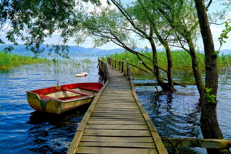 Sapanca Lake and Masukiye Full-Day Tour from Istanbul - Masukiye lunch under the trees, plus scenic breaks that feel like a reset